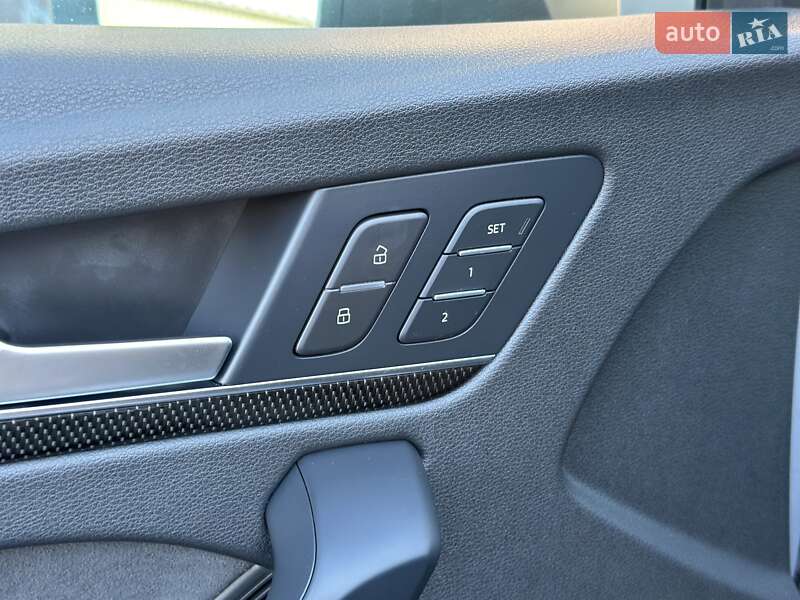 Позашляховик / Кросовер Audi SQ5 2022 в Львові