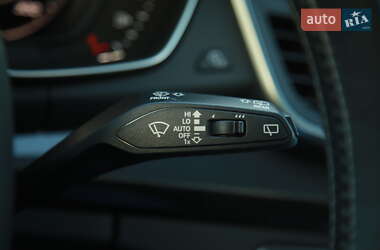 Внедорожник / Кроссовер Audi SQ5 2018 в 
