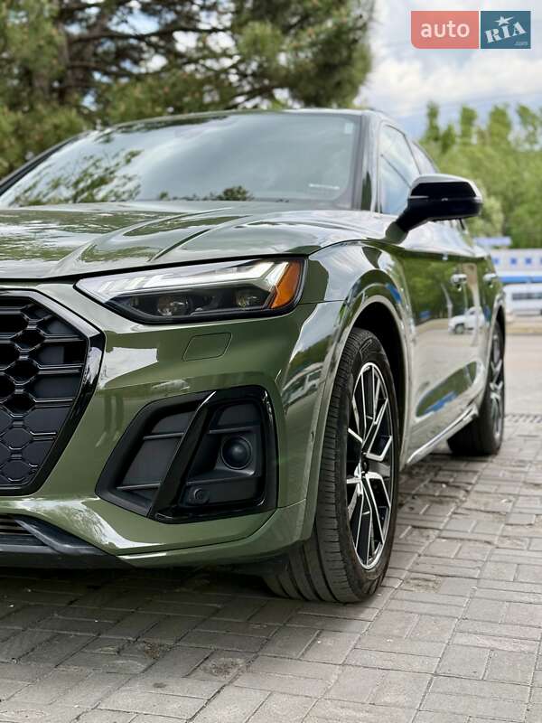Внедорожник / Кроссовер Audi SQ5 2021 в Днепре