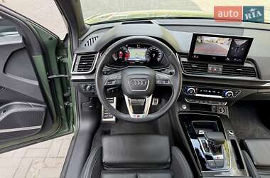 Внедорожник / Кроссовер Audi SQ5 2021 в 