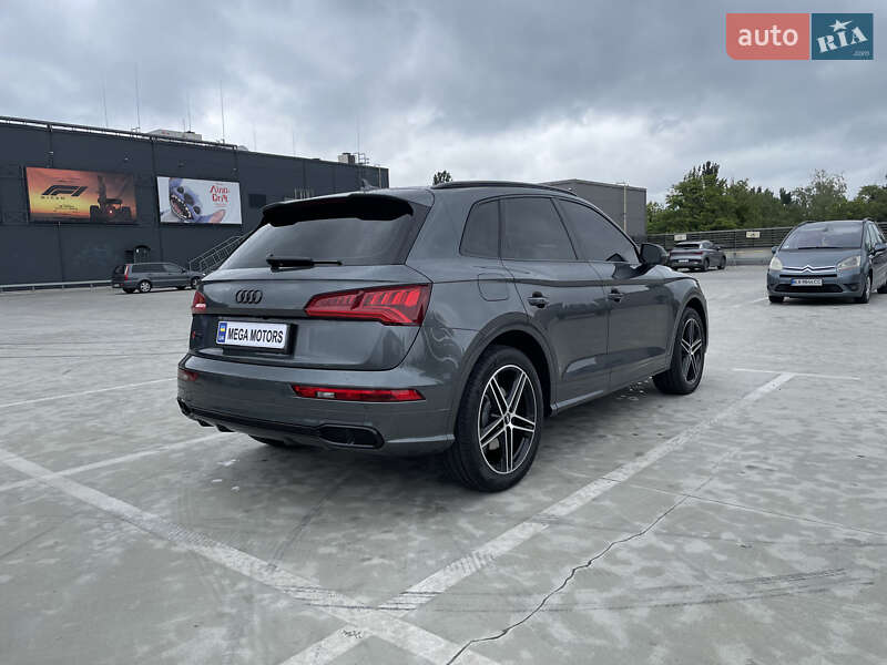 Позашляховик / Кросовер Audi SQ5 2018 в Києві