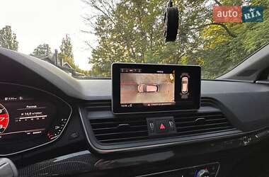 Внедорожник / Кроссовер Audi SQ5 2017 в 