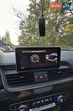 Внедорожник / Кроссовер Audi SQ5 2017 в 