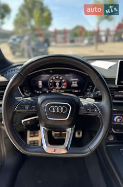 Внедорожник / Кроссовер Audi SQ5 2018 в 