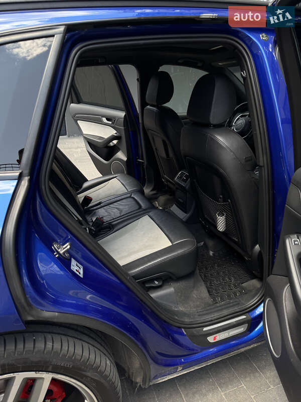 Внедорожник / Кроссовер Audi SQ5 2016 в Львове