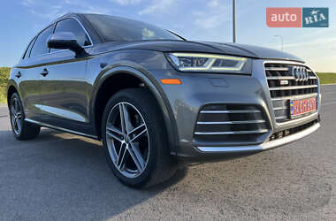 Внедорожник / Кроссовер Audi SQ5 2017 в 