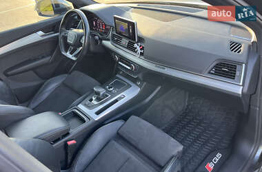 Внедорожник / Кроссовер Audi SQ5 2017 в 