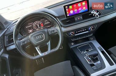 Внедорожник / Кроссовер Audi SQ5 2017 в 