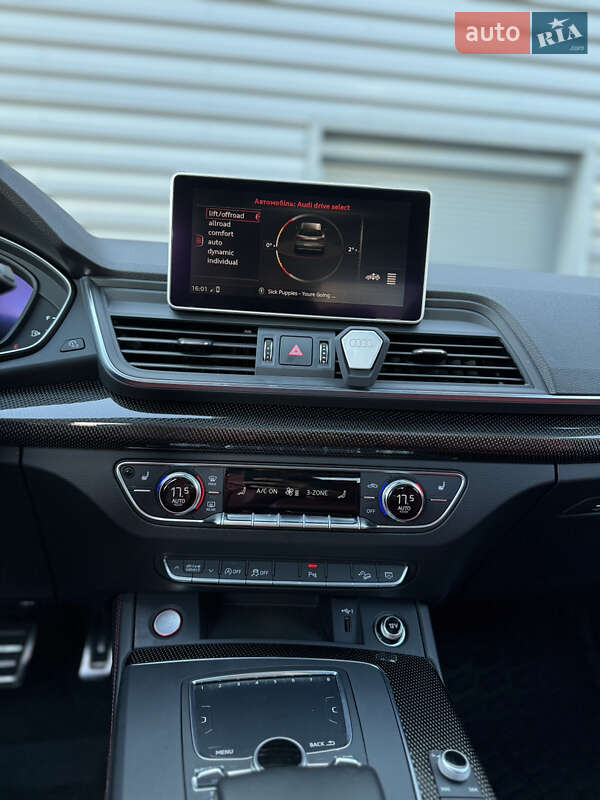 Позашляховик / Кросовер Audi SQ5 2018 в Києві