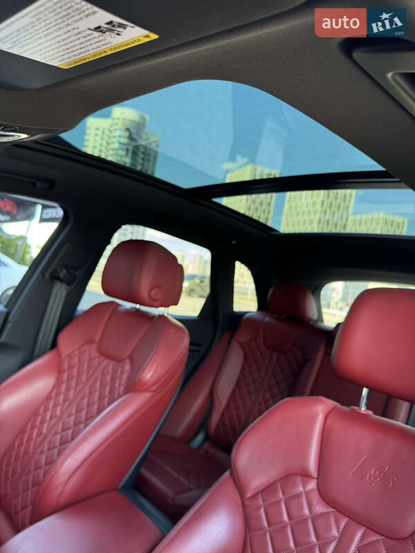 Позашляховик / Кросовер Audi SQ5 2018 в Києві