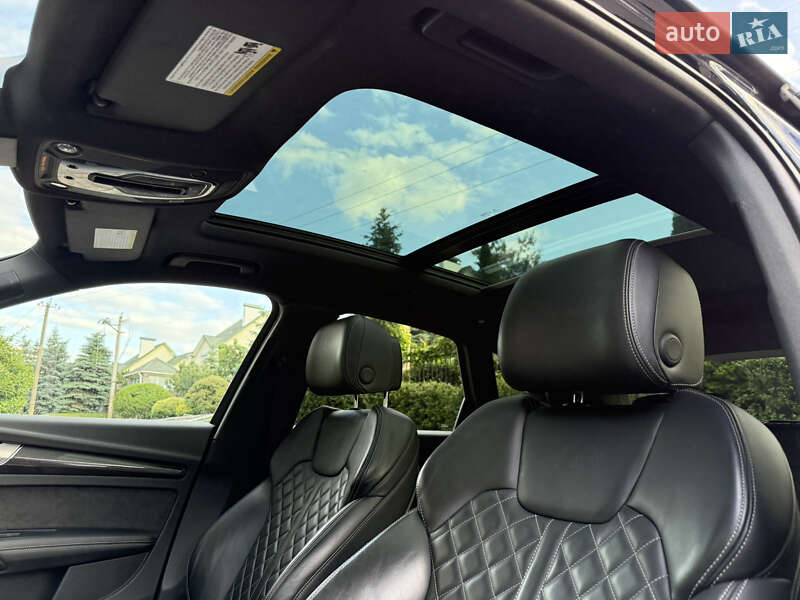 Внедорожник / Кроссовер Audi SQ5 2017 в Киеве