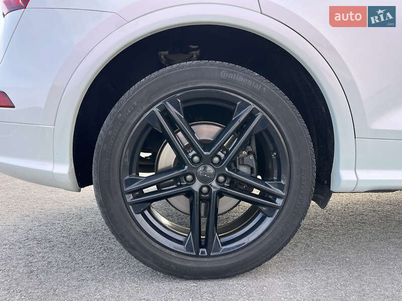 Внедорожник / Кроссовер Audi SQ5 2018 в Львове