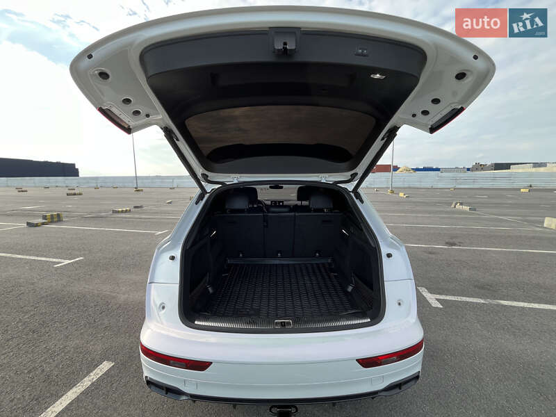 Внедорожник / Кроссовер Audi SQ5 2018 в Львове