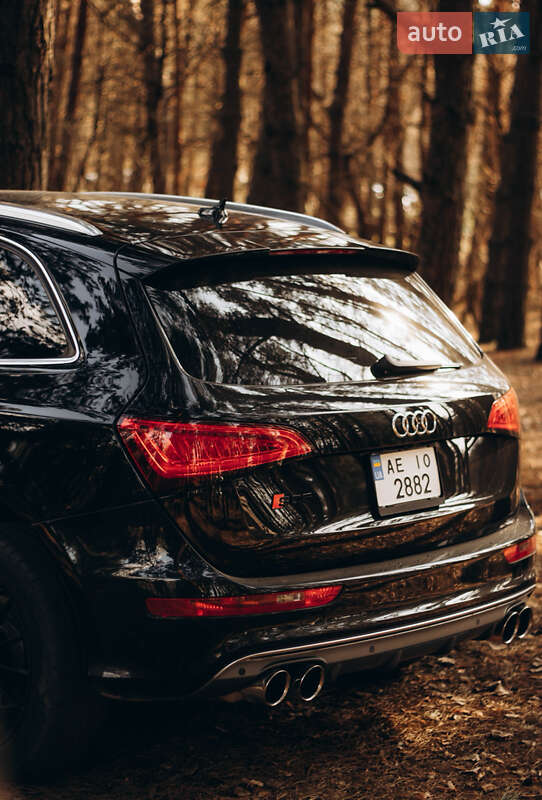 Внедорожник / Кроссовер Audi SQ5 2015 в Ивано-Франковске