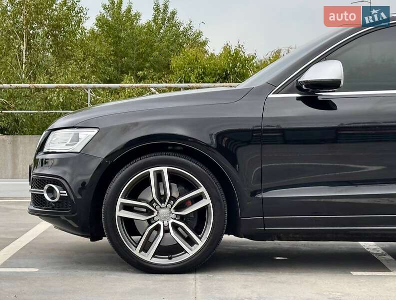 Внедорожник / Кроссовер Audi SQ5 2015 в Киеве