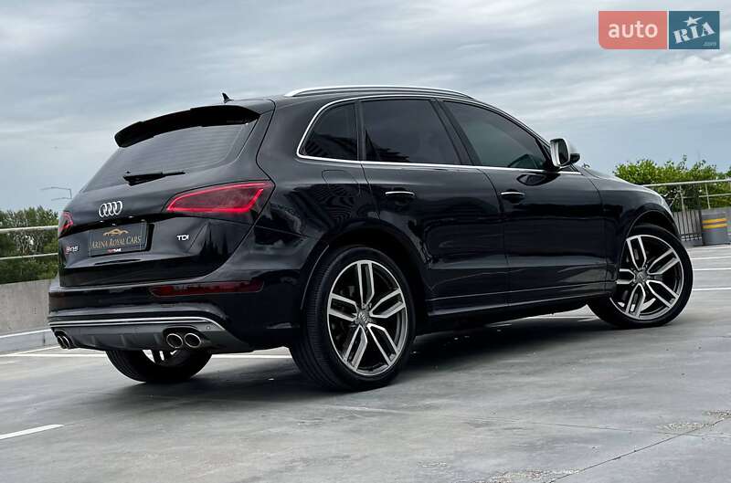 Внедорожник / Кроссовер Audi SQ5 2015 в Киеве