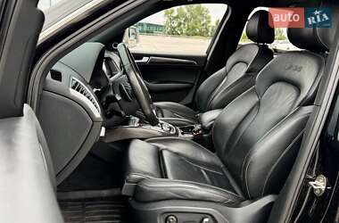 Внедорожник / Кроссовер Audi SQ5 2015 в 