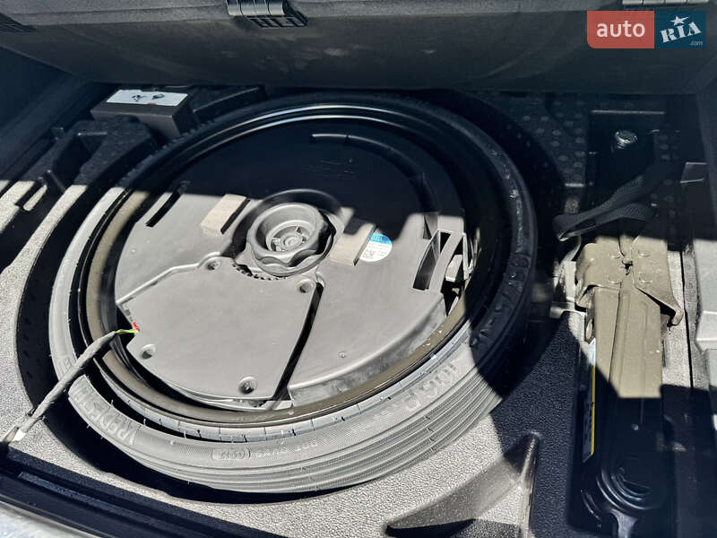 Внедорожник / Кроссовер Audi SQ5 2017 в Киеве фото 26 Внедорожник / Кроссовер Audi SQ5 2017 в Киеве