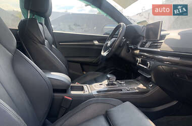 Внедорожник / Кроссовер Audi SQ5 2017 в 