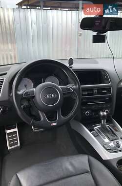 Внедорожник / Кроссовер Audi SQ5 2015 в 