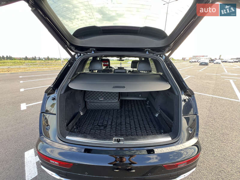 Внедорожник / Кроссовер Audi SQ5 2018 в Львове