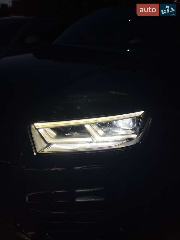 Внедорожник / Кроссовер Audi SQ5 2018 в Львове