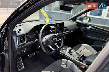 Внедорожник / Кроссовер Audi SQ5 2018 в 