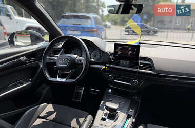 Внедорожник / Кроссовер Audi SQ5 2018 в 