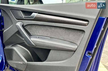 Позашляховик / Кросовер Audi SQ5 2021 в 
