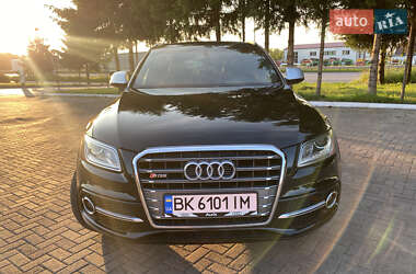 Внедорожник / Кроссовер Audi SQ5 2015 в 