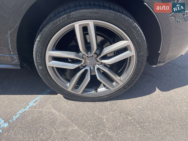 Позашляховик / Кросовер Audi SQ5 2014 в Кам'янському