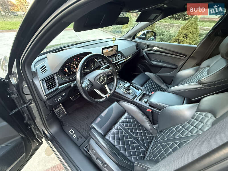 Внедорожник / Кроссовер Audi SQ5 2018 в Коростене
