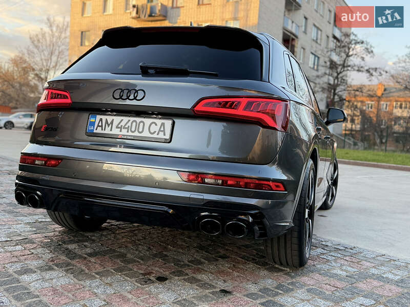 Внедорожник / Кроссовер Audi SQ5 2018 в Коростене