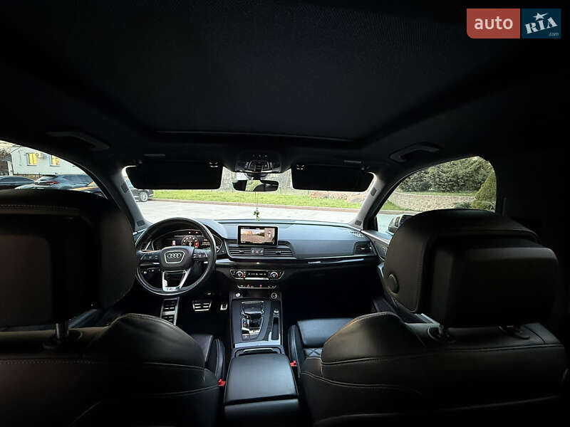 Внедорожник / Кроссовер Audi SQ5 2018 в Коростене
