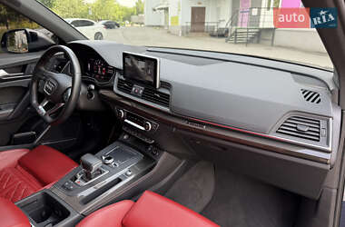 Внедорожник / Кроссовер Audi SQ5 2020 в 