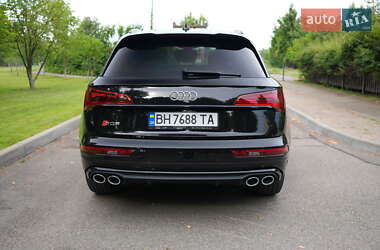 Внедорожник / Кроссовер Audi SQ5 2020 в 