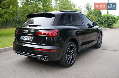 Внедорожник / Кроссовер Audi SQ5 2020 в 
