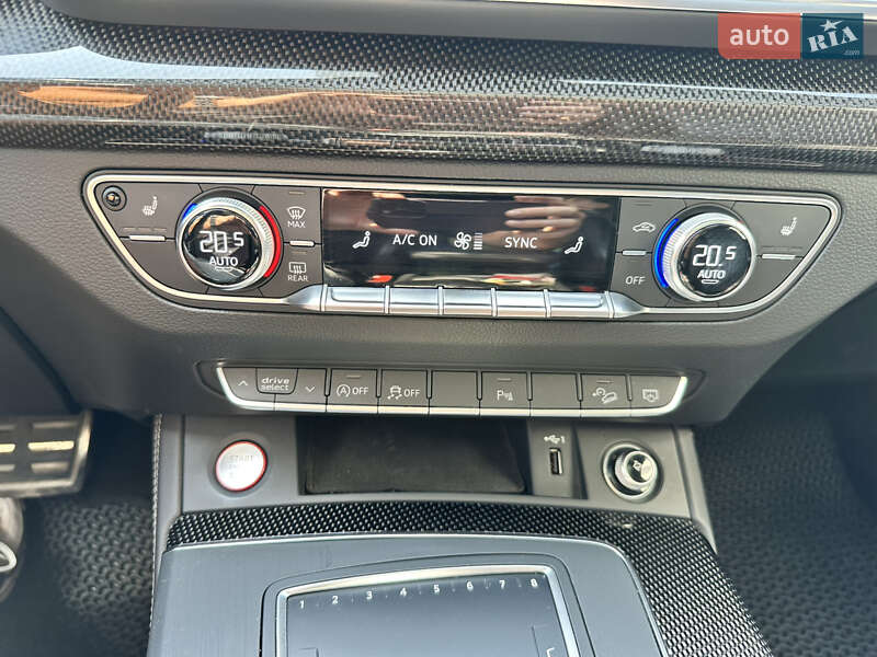 Внедорожник / Кроссовер Audi SQ5 2018 в Днепре фото 14 Внедорожник / Кроссовер Audi SQ5 2018 в Днепре