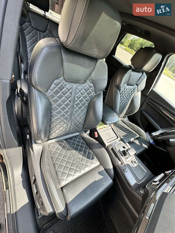 Внедорожник / Кроссовер Audi SQ5 2018 в Днепре фото 19 Внедорожник / Кроссовер Audi SQ5 2018 в Днепре