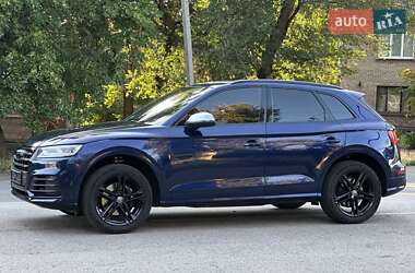 Внедорожник / Кроссовер Audi SQ5 2017 в 
