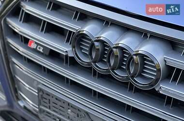 Внедорожник / Кроссовер Audi SQ5 2017 в 