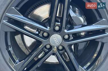 Внедорожник / Кроссовер Audi SQ5 2017 в 
