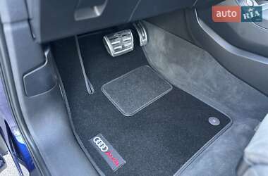 Внедорожник / Кроссовер Audi SQ5 2017 в 
