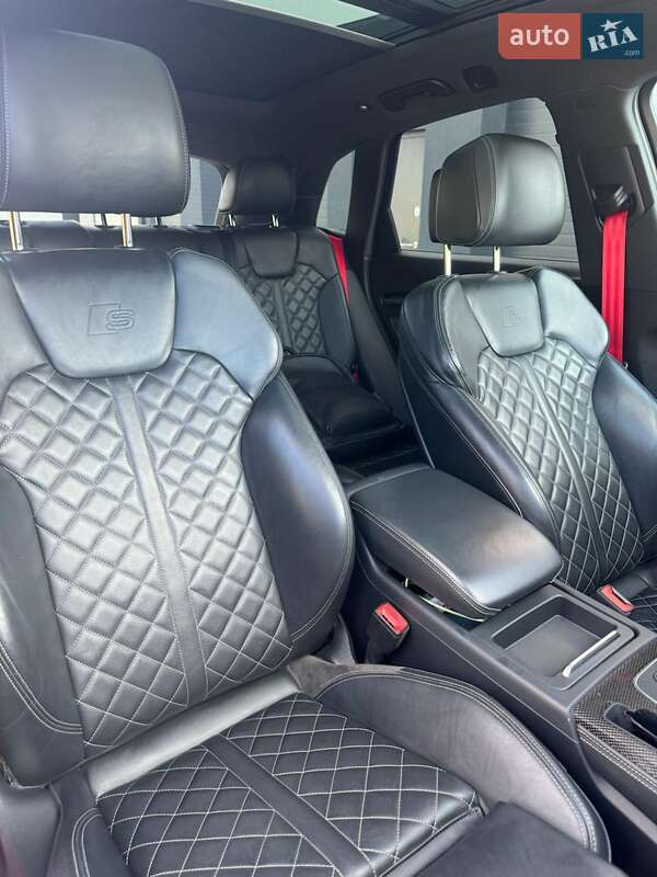 Внедорожник / Кроссовер Audi SQ5 2018 в Киеве