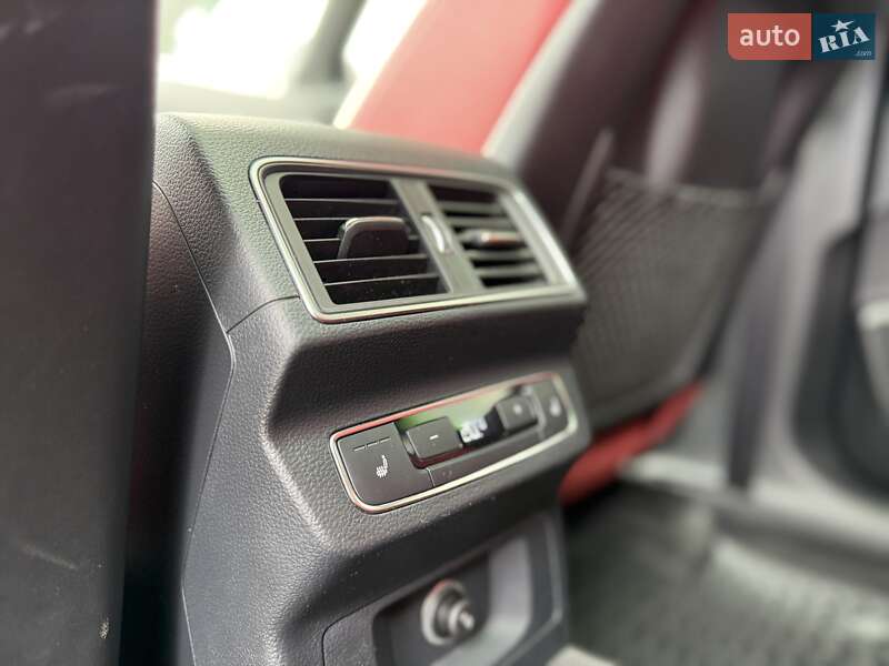 Внедорожник / Кроссовер Audi SQ5 2018 в Киеве