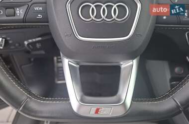 Внедорожник / Кроссовер Audi SQ5 2018 в 