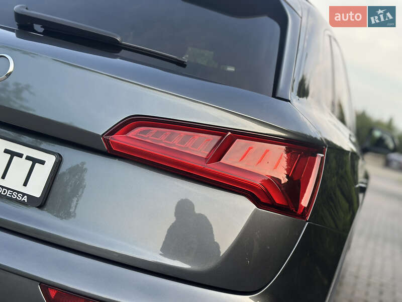 Внедорожник / Кроссовер Audi SQ5 2019 в Одессе