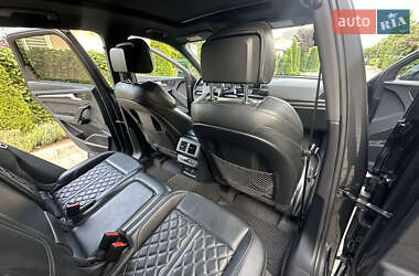 Внедорожник / Кроссовер Audi SQ5 2019 в 
