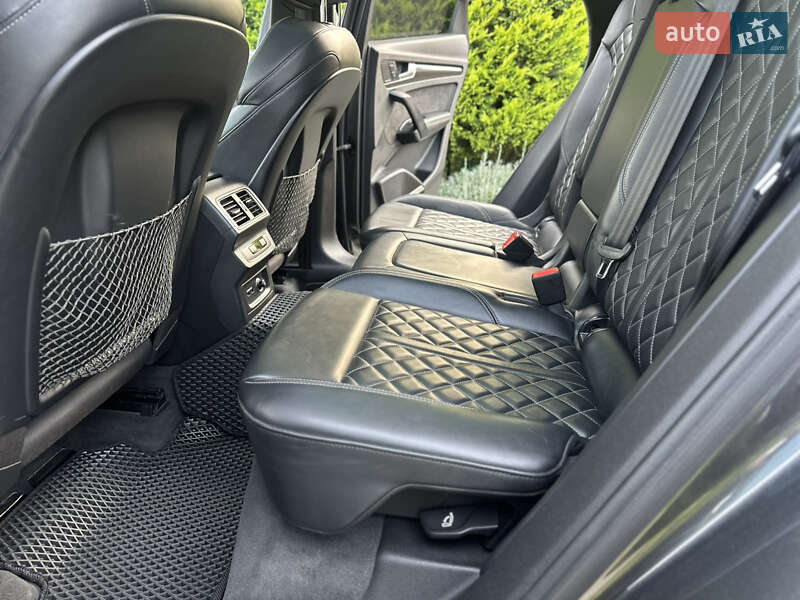 Внедорожник / Кроссовер Audi SQ5 2019 в Одессе