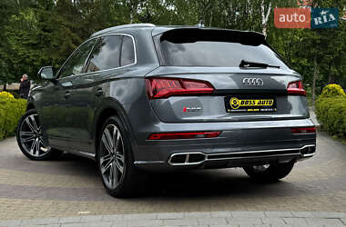 Позашляховик / Кросовер Audi SQ5 2017 в 
